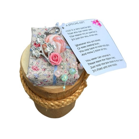 Handcrafted, Embellished, Fabric Wrapped Gift Box - Picture 5 of 7